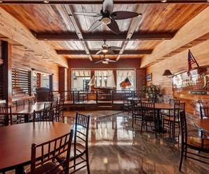 Private dining areas 